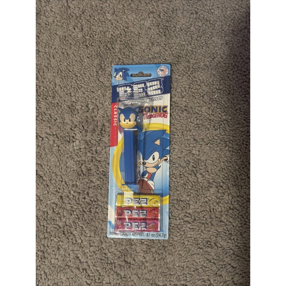 SONIC THE HEDGEHOG Pez Dispenser SONIC  New
